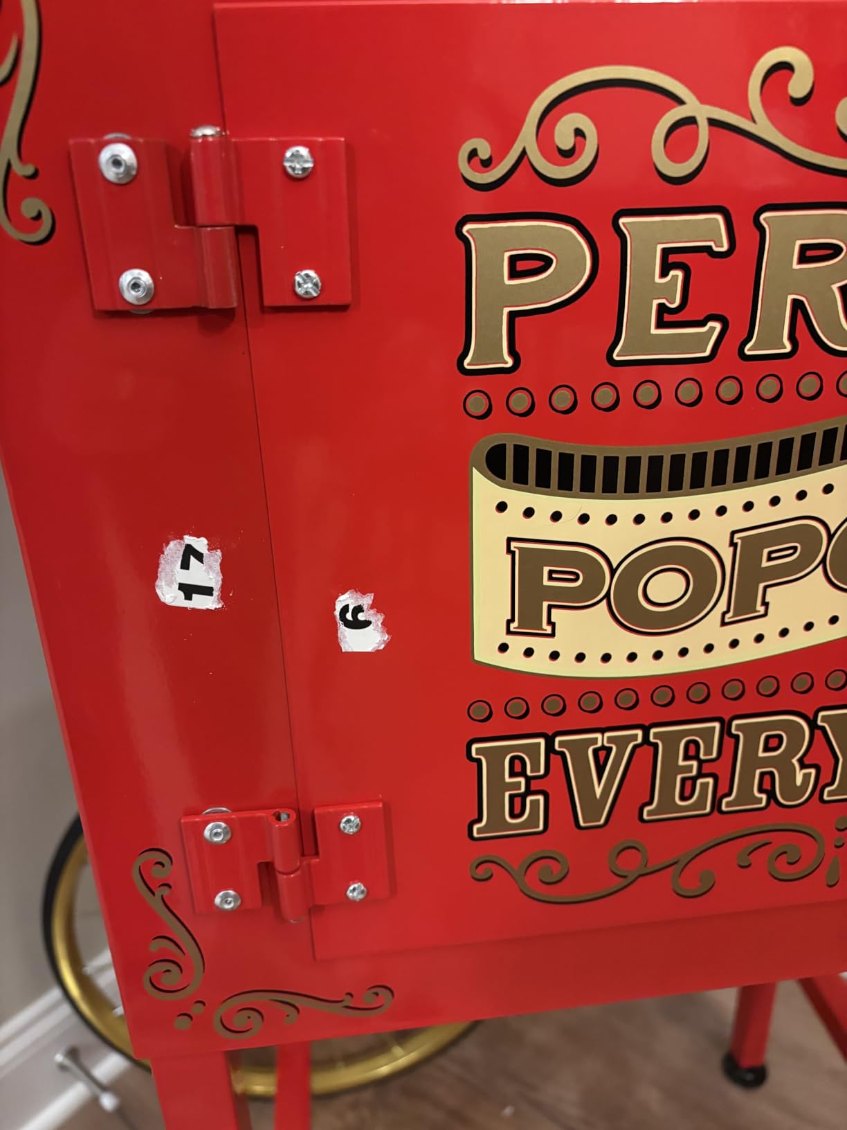 Great Northern Popcorn Perfect Popper 10oz Popcorn Machine with Cart, Red customer photo 2