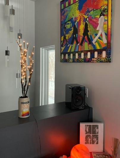 Kanto YU6MW Powered Bookshelf Speakers with Bluetooth and Phono Preamp | Pair | Matte White customer photo 1