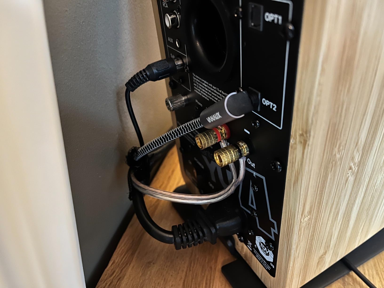 Kanto YU4MG Powered Speakers with Bluetooth and Built-in Phono Preamp | Auto Standby and Startup | Remote Included | 140W Peak Power | Pair | Matte Grey customer photo 1