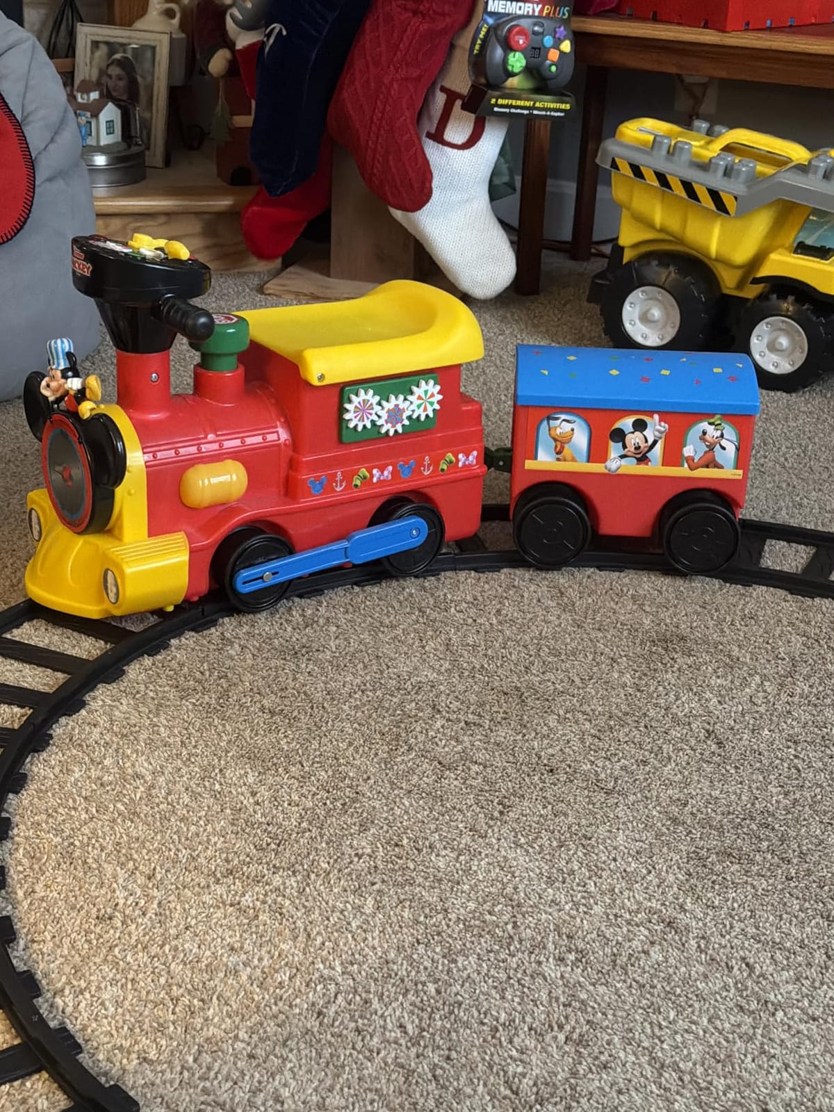Kiddieland Mickey Mouse Battery Powered Ride-On Train with Tracks & Caboose customer photo 2