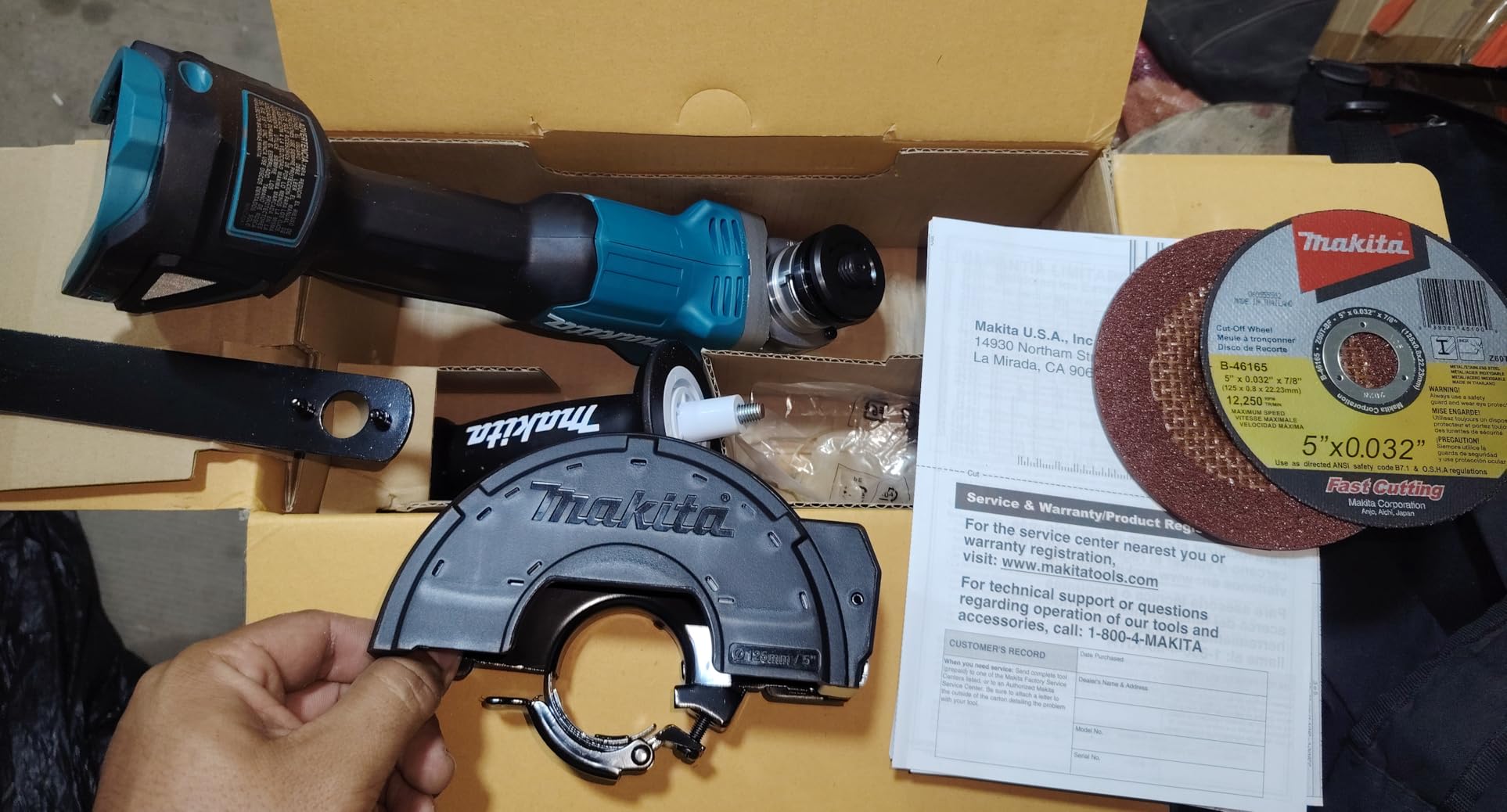 Makita XAG04Z 18V LXT® Lithium-Ion Brushless Cordless 4-1/2” / 5