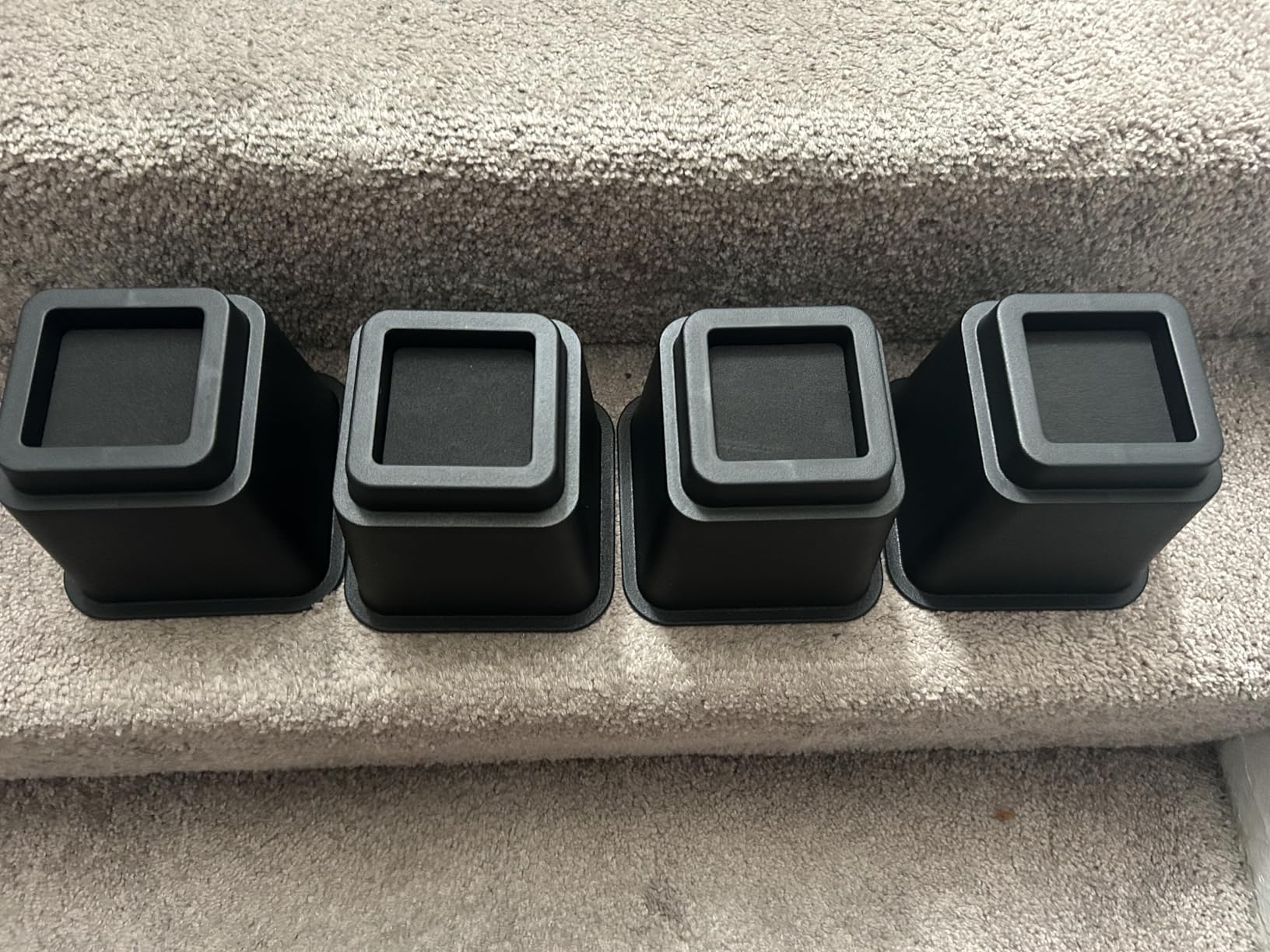 Utopia Bedding Adjustable Bed Risers 3 & 5 Inch, Black, 4-Pack customer photo 2