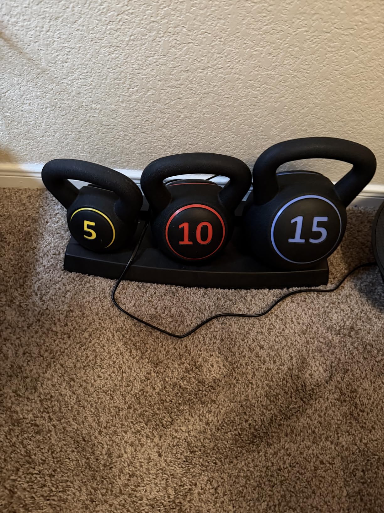 Best Choice Products 3-Piece Kettlebell Set with Storage Rack, HDPE Coated Exercise Fitness Concrete Weights for Home Gym, Strength Training, HIIT Workout 5lb, 10lb, 15lb customer photo 2