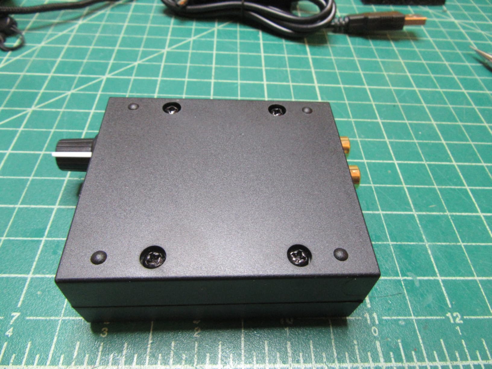 TNP Portable 3.5mm Headphone Amplifier with RCA Input, Volume Control customer photo 2