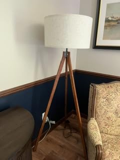 LEPOWER Tripod Floor Lamp Mid Century Modern Standing Lamps for Living Room | Light-Diffusing Linen Shade, Premium Rubberwood Tripod with E26 Base, Adding Warmth to Bedroom, Office & Study Corner Brown customer photo 2