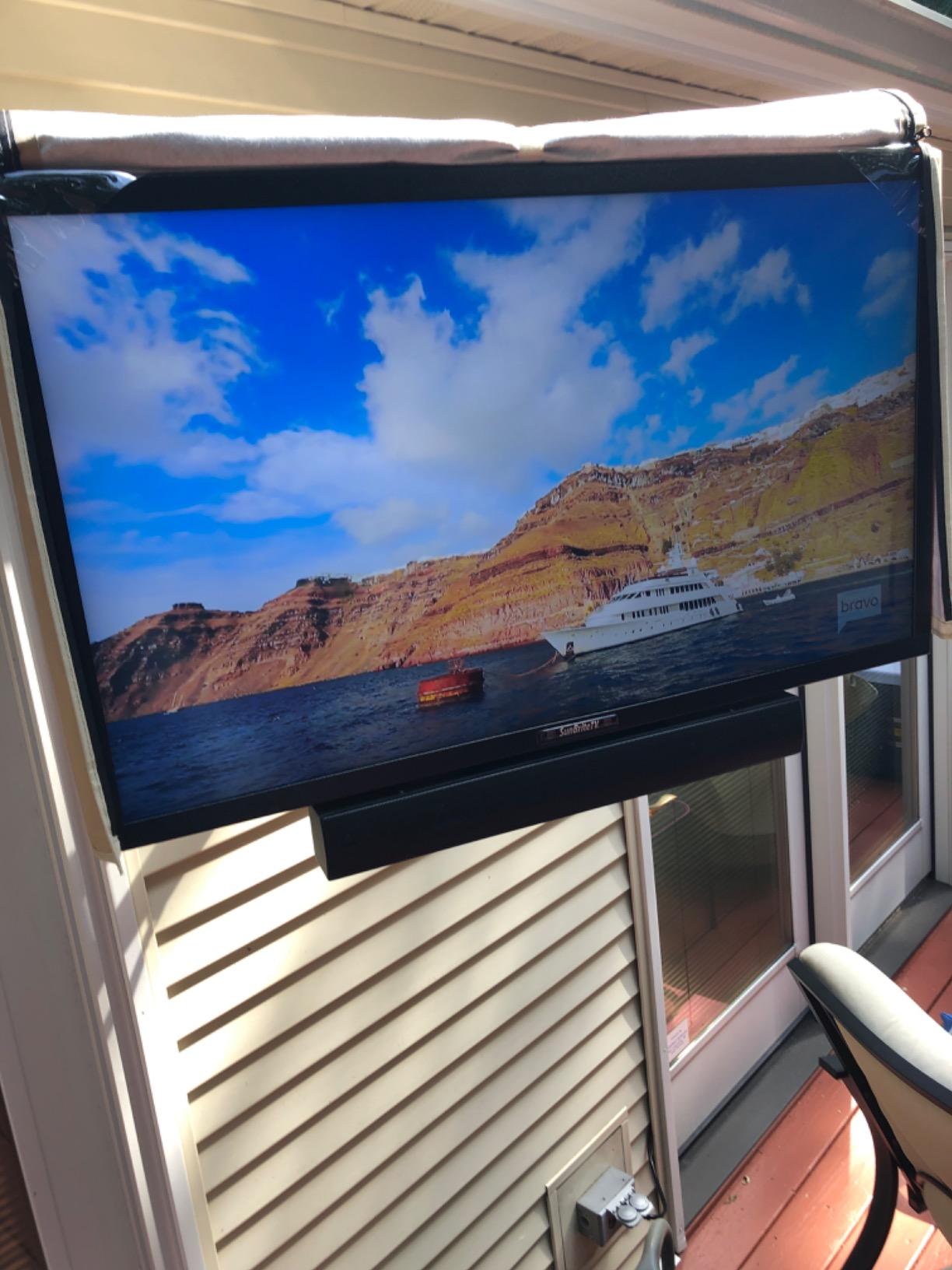 SunBrite SE 43-inch Partial Sun Outdoor TV | 4K Ultra HD LED Weatherproof Television - Includes Speaker bar (SB-SE-43-4K-BL) customer photo 2