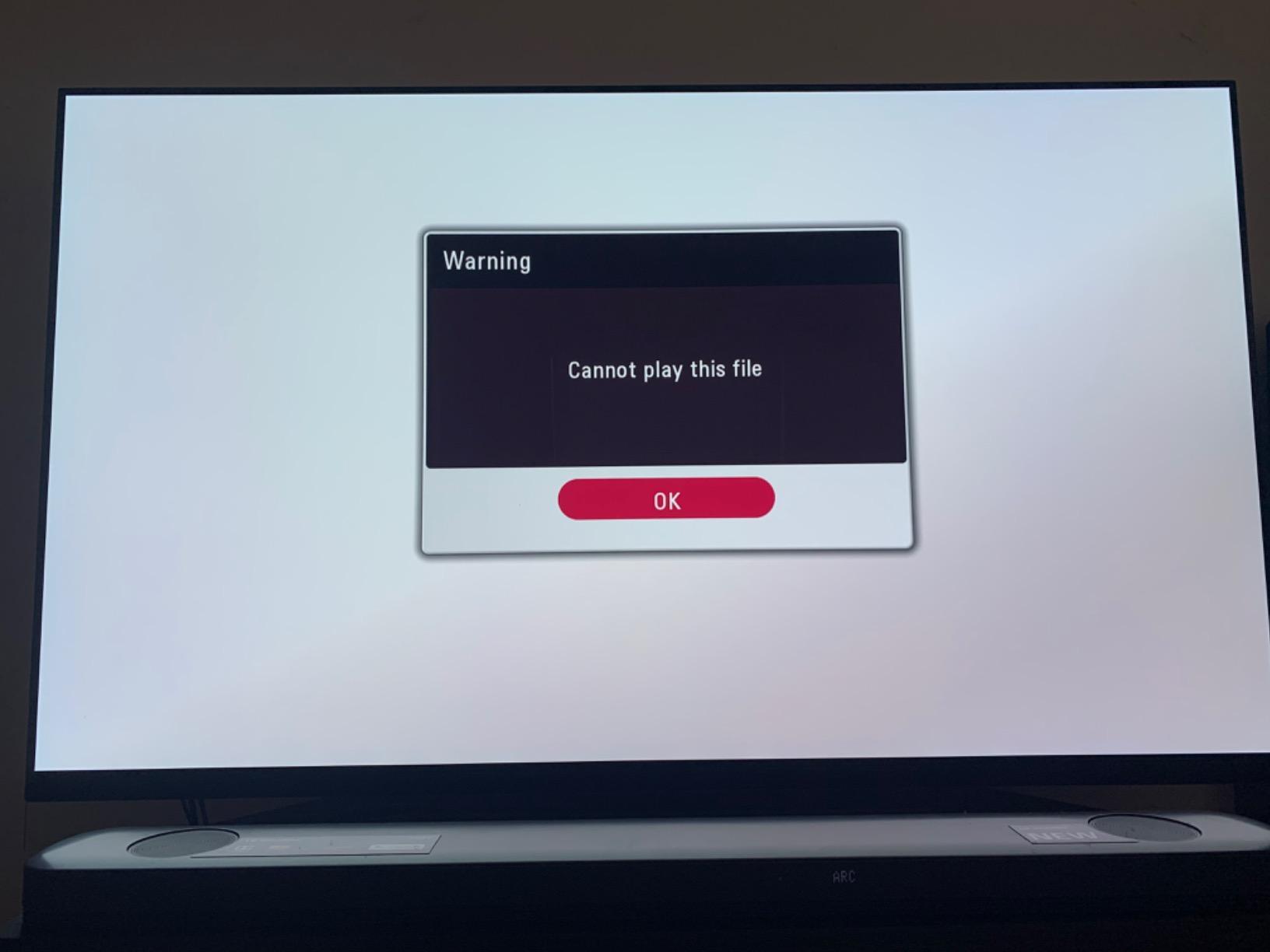 LG UBK90 4K Ultra-HD Blu-ray Player with Dolby Vision (2018) customer photo 2