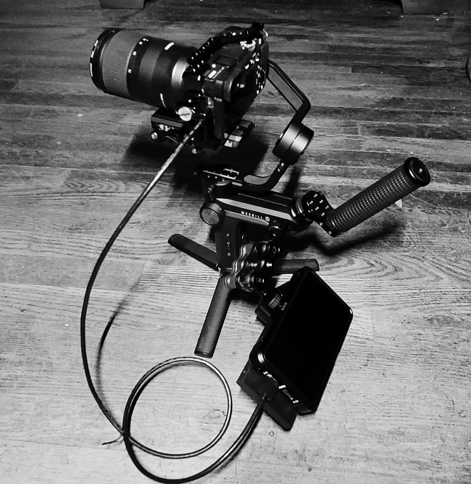 Atomos Ninja V Ninja V 4Kp60 10bit HDR Daylight Viewable 1000nit Portable Monitor/Recorder ATOMNJAV01 customer photo 1