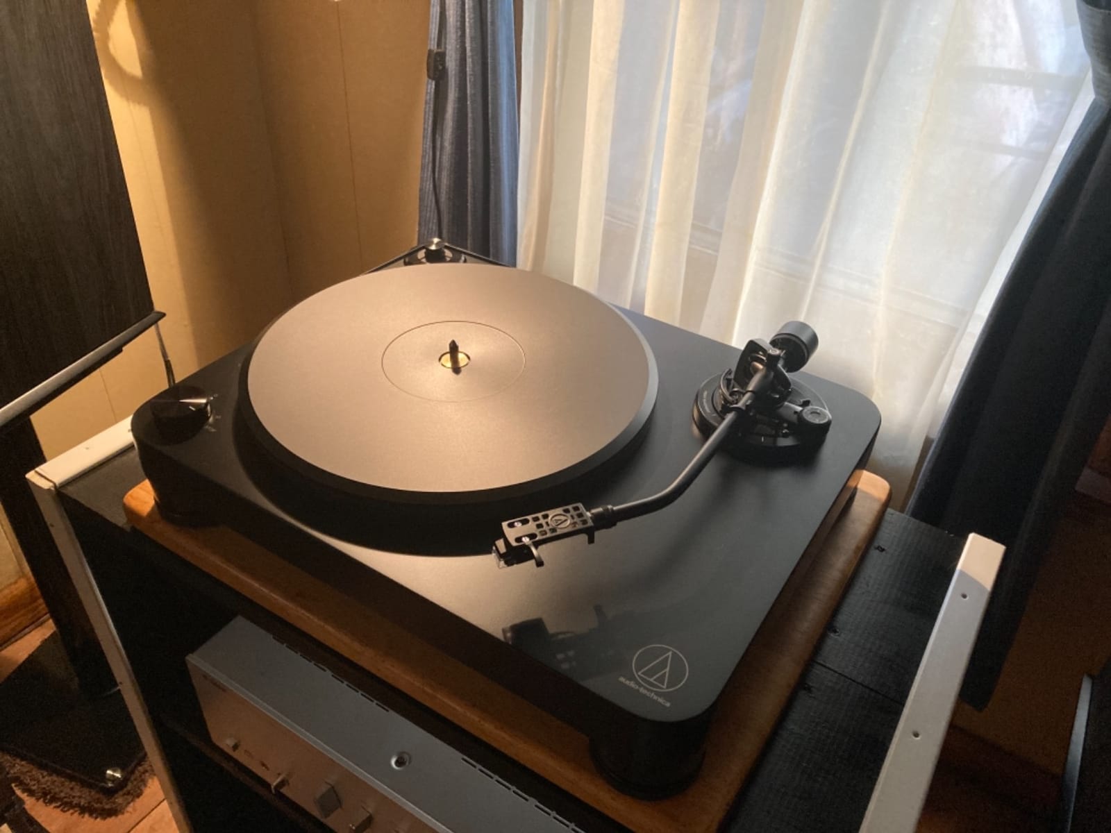 Audio-Technica at-LP7 Fully Manual Belt-Drive Turntable Black customer photo 2