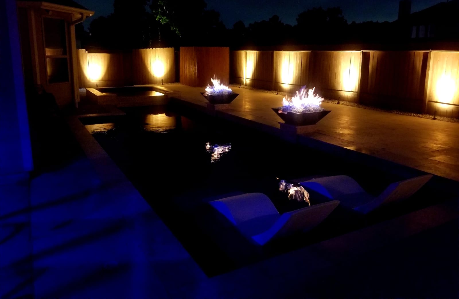 VOLT 12V Brass Fat Boy LED Outdoor Spotlight 6-Pack Kit (Bronze) customer photo 1