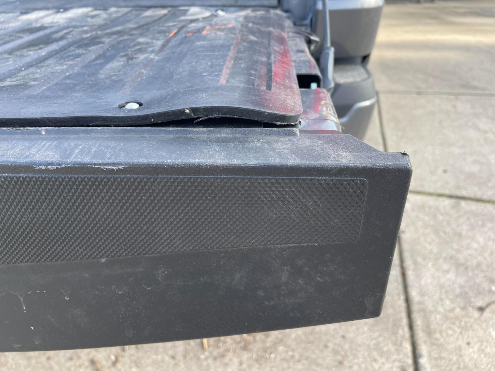 BDK-MT-600A Heavy-Duty Utility Truck Bed Tailgate Mat, 60