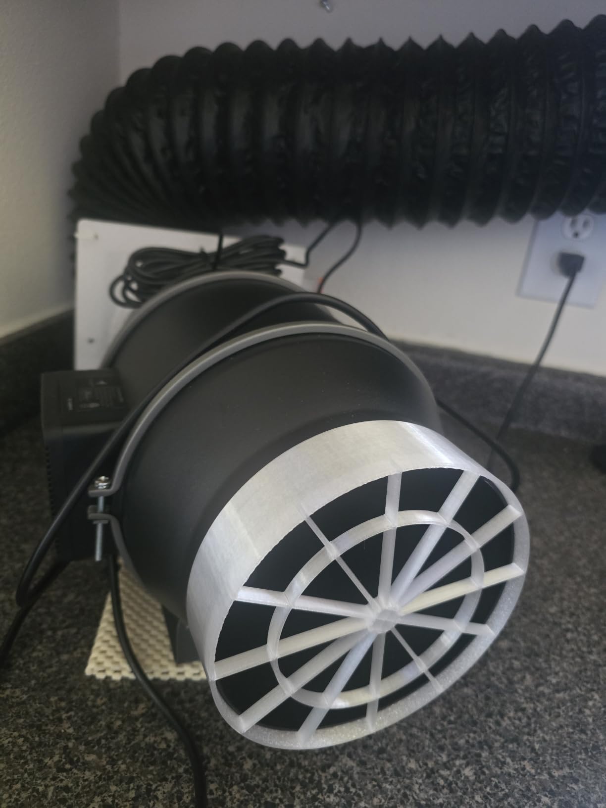 AC Infinity CLOUDLINE S6, Quiet 6” Inline Duct Fan with Speed Controller customer photo 1