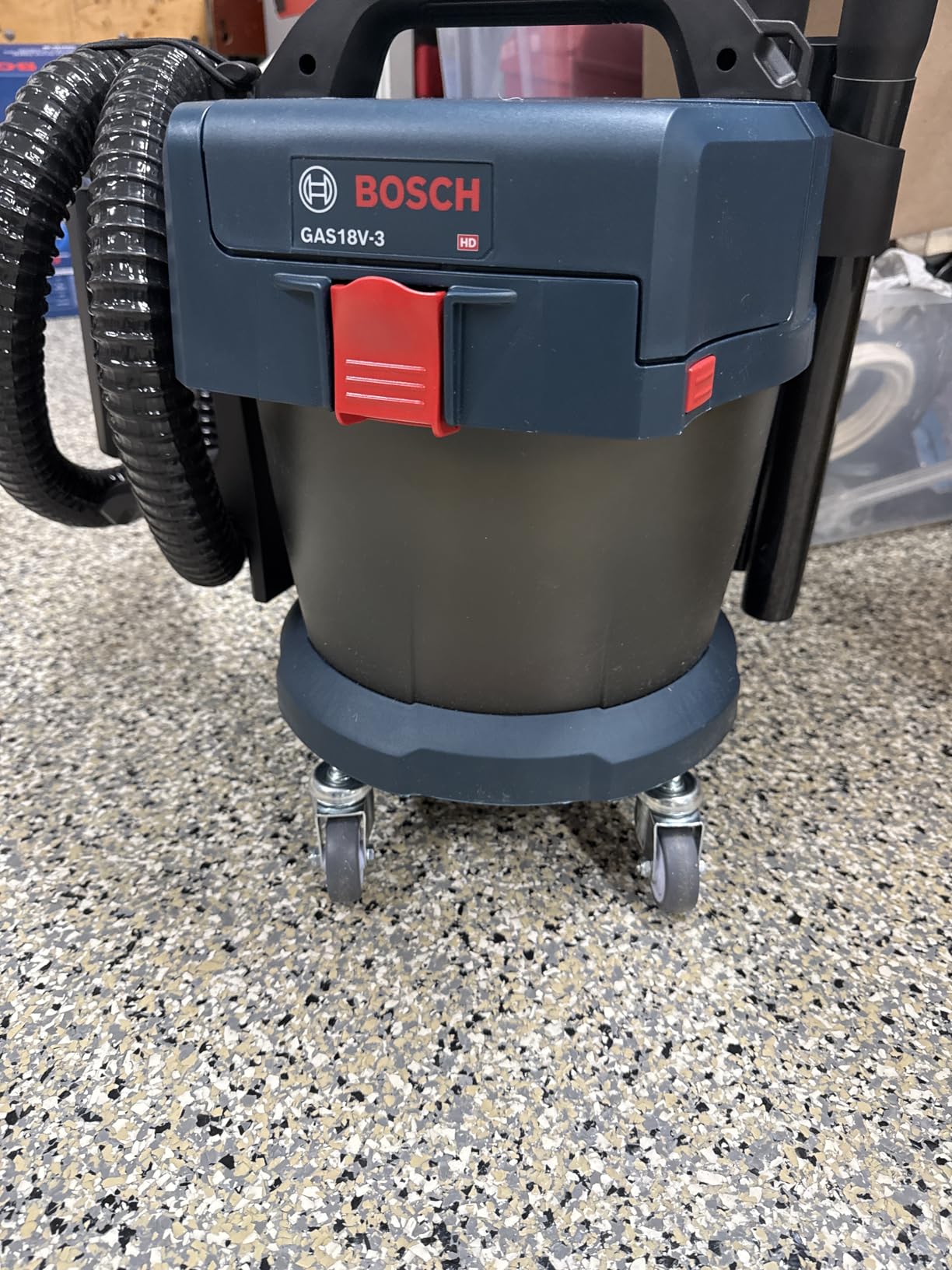 BOSCH GAS18V-3N 18V Cordless Wet Dry Vacuum, Portable Shop Vac customer photo 2