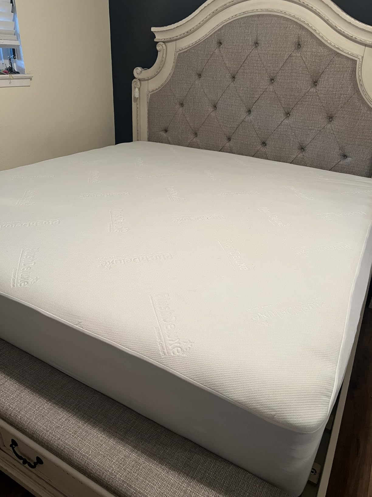 PlushDeluxe Bamboo Waterproof Mattress Protector, King Size, Ultra Soft | Breathable, Noiseless, Hypoallergenic, Washable, 76x80