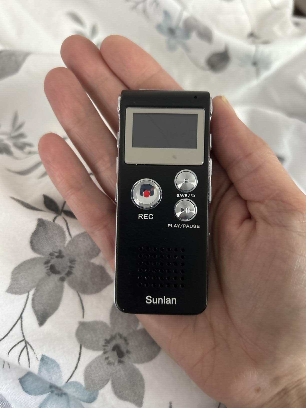 Digital Voice Recorder 16GB Voice Recorder with Playback for Lectures - USB Rechargeable Dictaphone Upgraded Small Tape Recorder Device customer photo 2