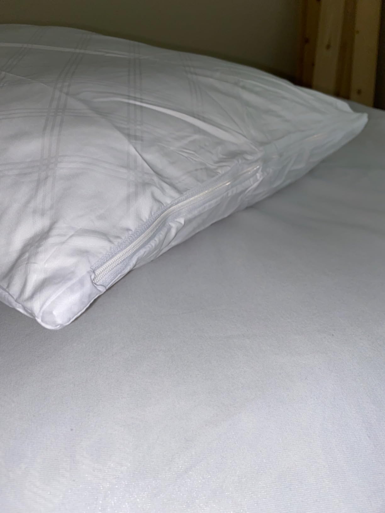 AllerEase Premier Zipper Pillow Protector Standard/Queen 4Pack | Allergy protection; temperature balancing; soft fabric; helps keep pillow fresh and clean; machine washable customer photo 1