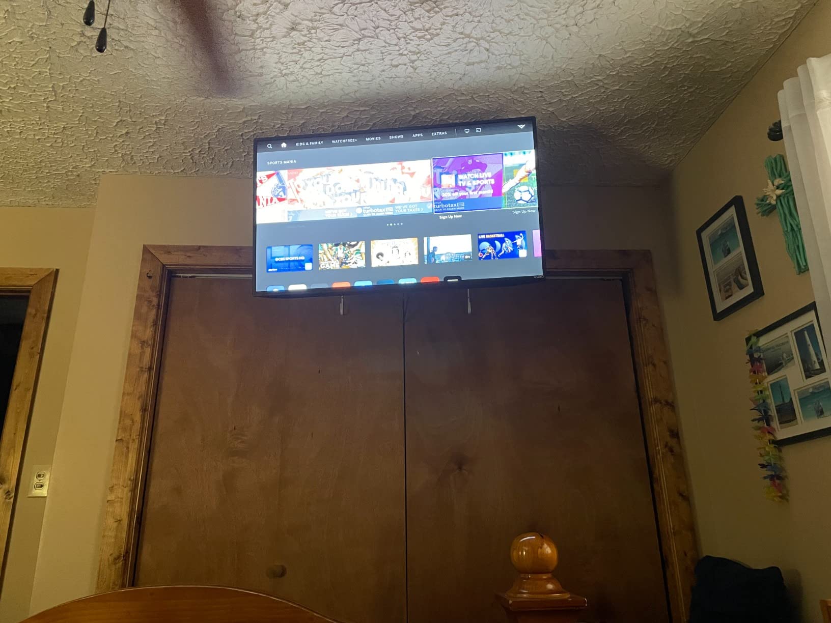 WALI Ceiling TV Mount for Most 26-65 inch LCD LED 4K TVs, up to 110 lbs | Hanging Pole Ceiling Mount TV Bracket for Home Gym Patio Gazebo, Full Motion with Tilt, Swivel, Max VESA 400x400mm (CM2665) customer photo 2