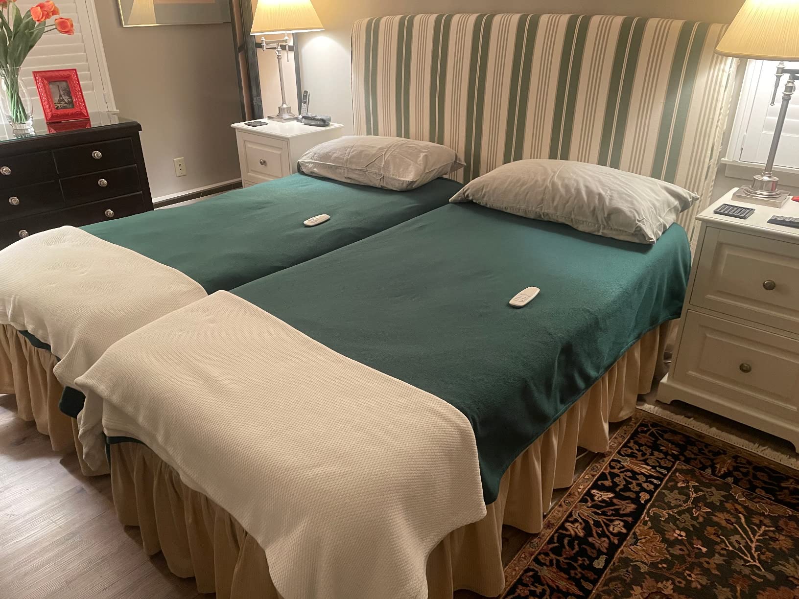 Lucid L300 Adjustable Bed Frame - USB - Memory Position - Remote, Full customer photo 1