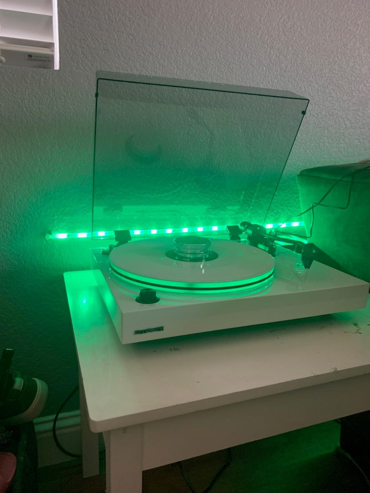 Fluance RT85 Turntable with Ortofon Cartridge, Acrylic Platter, Speed Control, and Vibration Isolation - Walnut customer photo 1