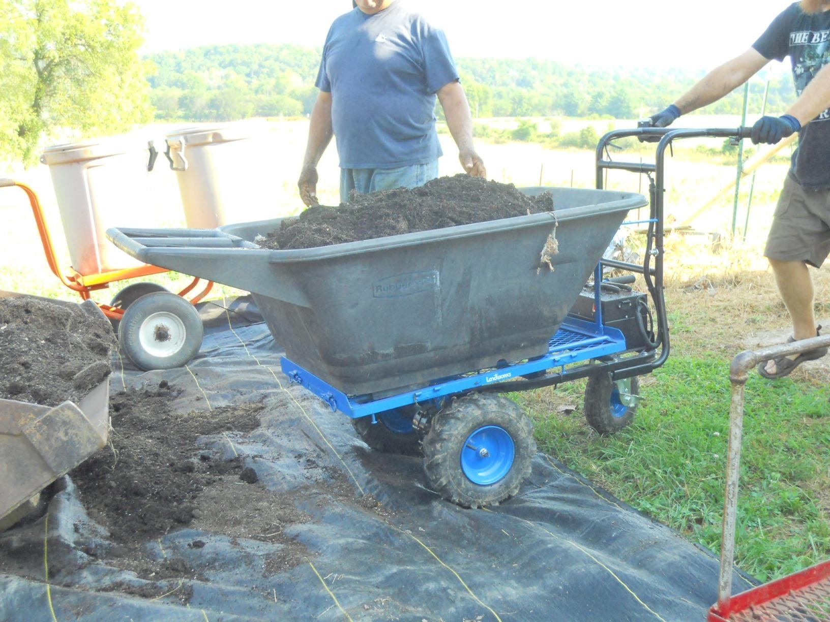 Landworks Electric Utility Cart, 500 lb Load customer photo 1