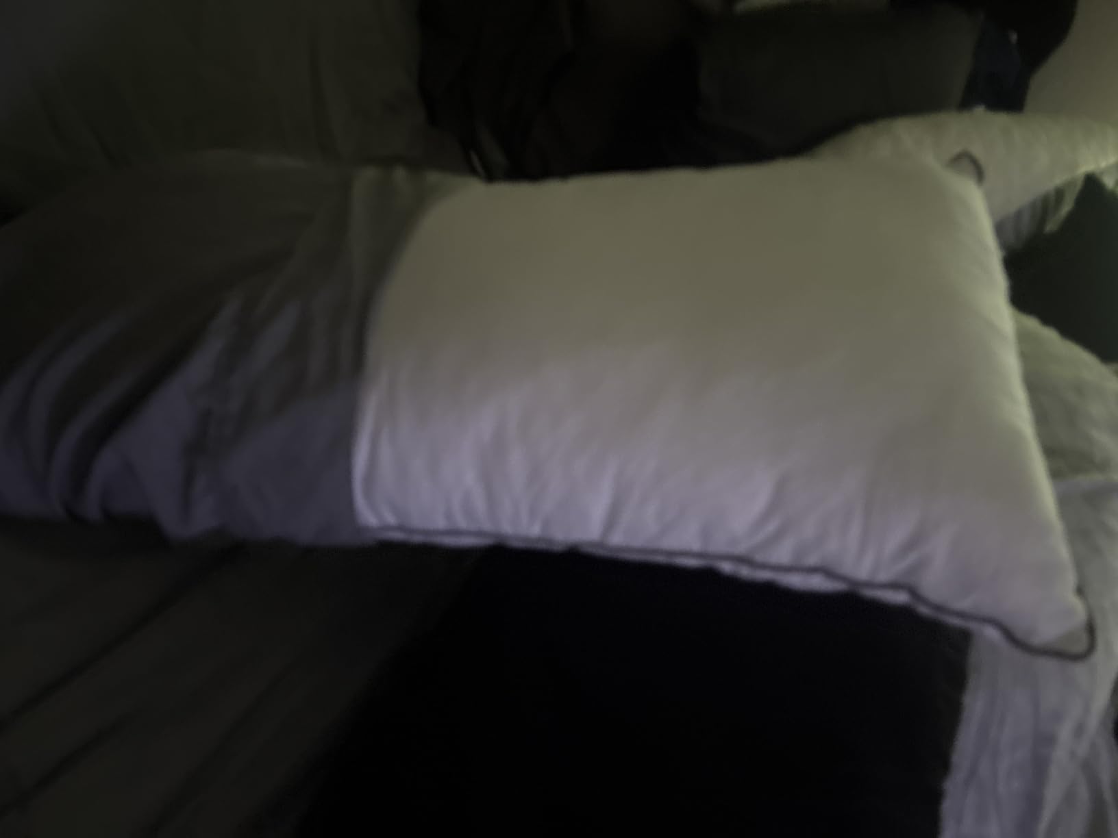 JOLLYVOGUE Pillows Standard Size Set of 2, Cooling and Firm Pillows with Oeko-Tex Certified Down Alternative Filling for Side, Back, and Stomach Sleepers, Hotel Collection customer photo 1