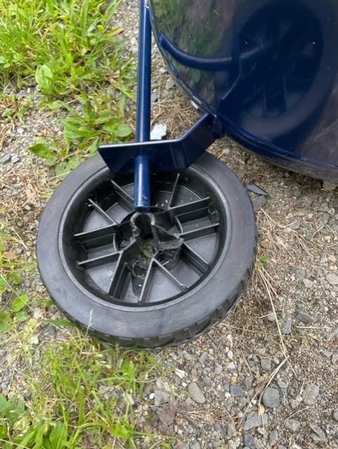 Stealth 12 Gallon Ultra Quiet Air Compressor, 1.5 HP Oil-Free Peak 150 PSI 68 Decibel,5 CFM @ 40 PSI 4 CFM @ 90 PSI Silent Portable Long Life Electric Air Compressor W/Wheel for Garage customer photo 1