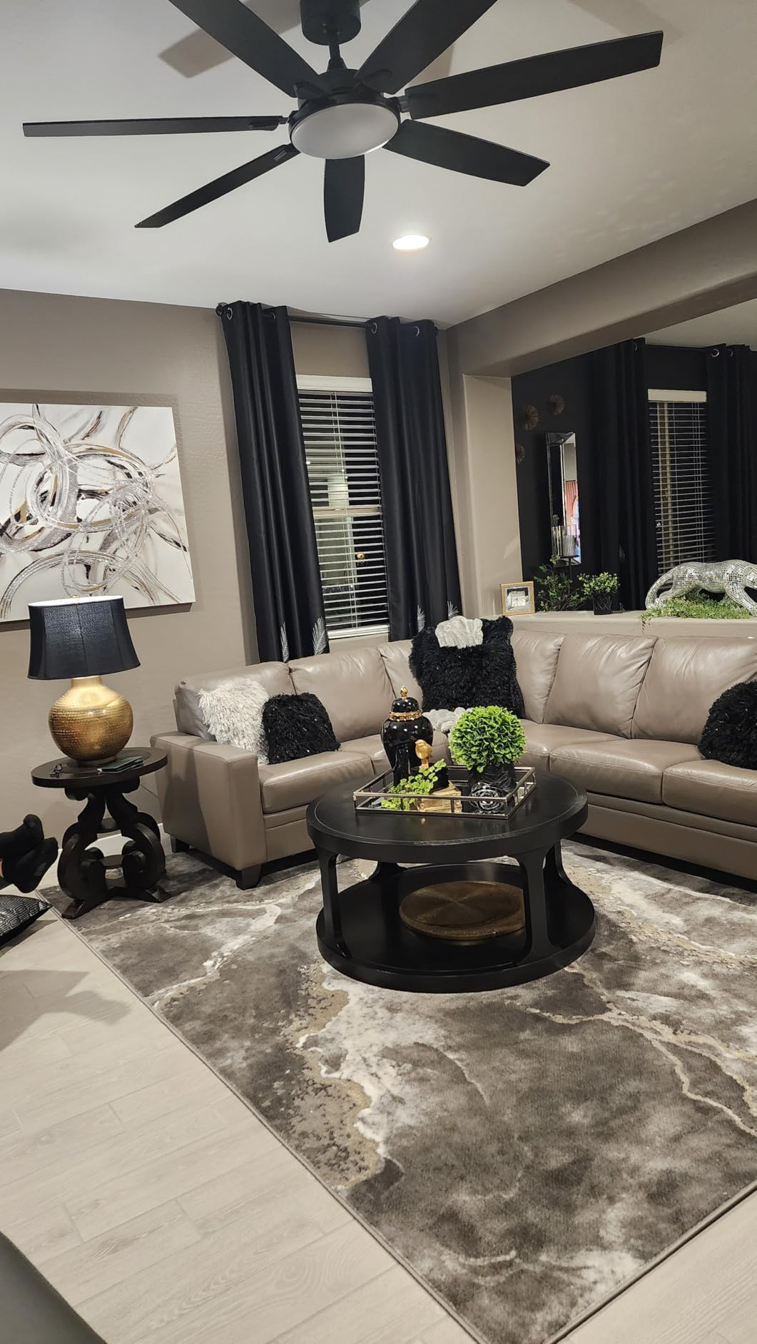 SAFAVIEH Area Rug 8x10 - Craft Collection - Large - Grey & Gold, Modern Abstract Design, Non-Shedding & Easy Cleaning, Ideal for Living Room, Bedroom, Office, Dining Space (CFT877F) customer photo 1