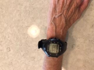TecTecTec ULT-G Golf GPS Watch – Simple & Easy Distance Watch, No App Required on Course, Front/Back/Middle Distances, 38,000+ Courses Preloaded, Lightweight & Water-Resistant – Black customer photo 1