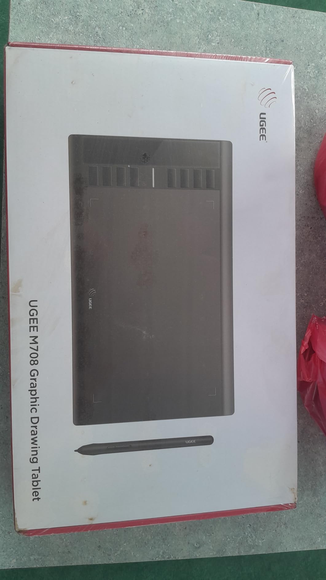 UGEE M708 Drawing Tablet, 10x6 inch Large Space for Digital Drawing customer photo 1