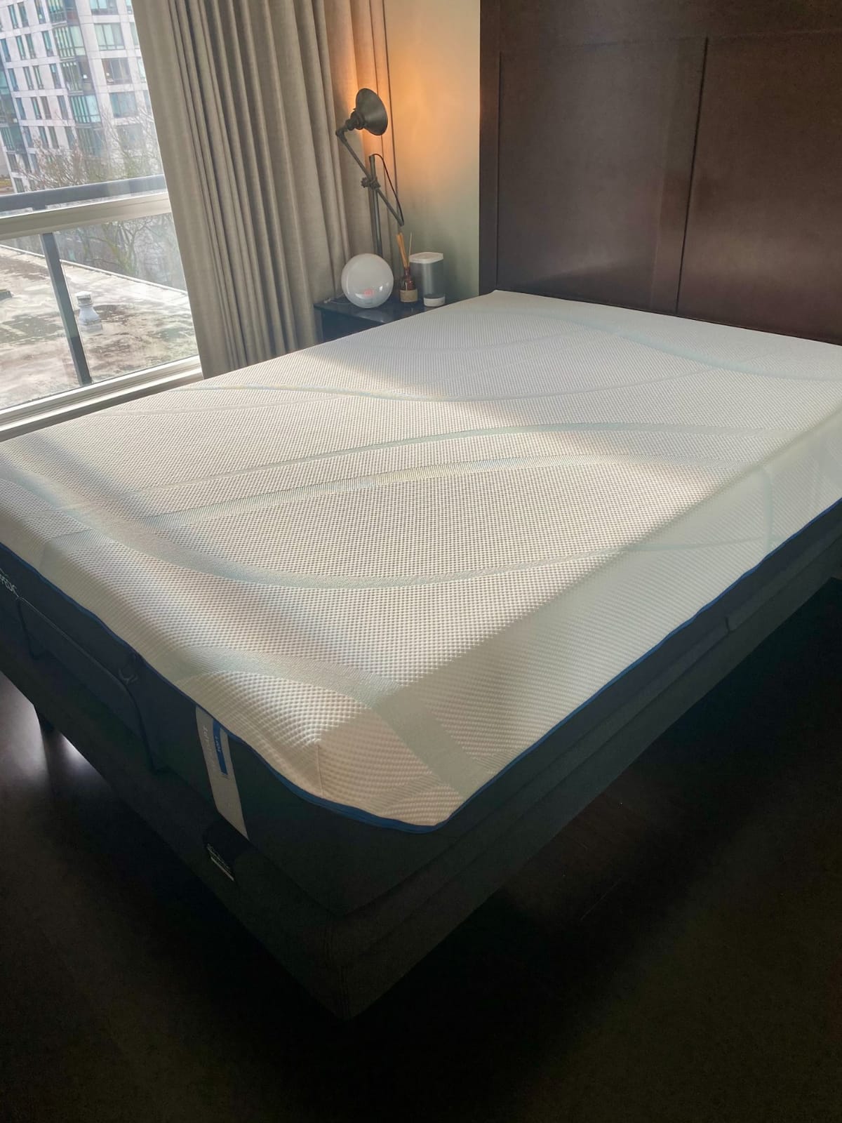 Tempur-Pedic LuxeAdapt Soft Mattress, Queen, 13 inch Memory Foam customer photo 1