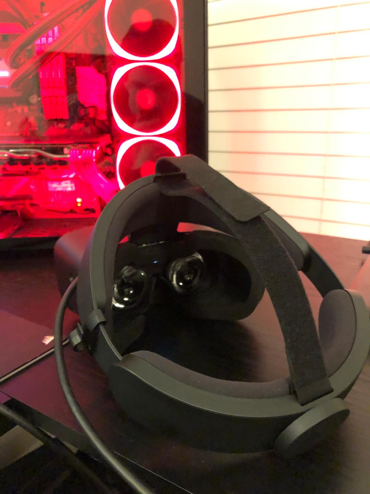 Oculus Rift S PC-Powered VR Gaming Headset customer photo 2