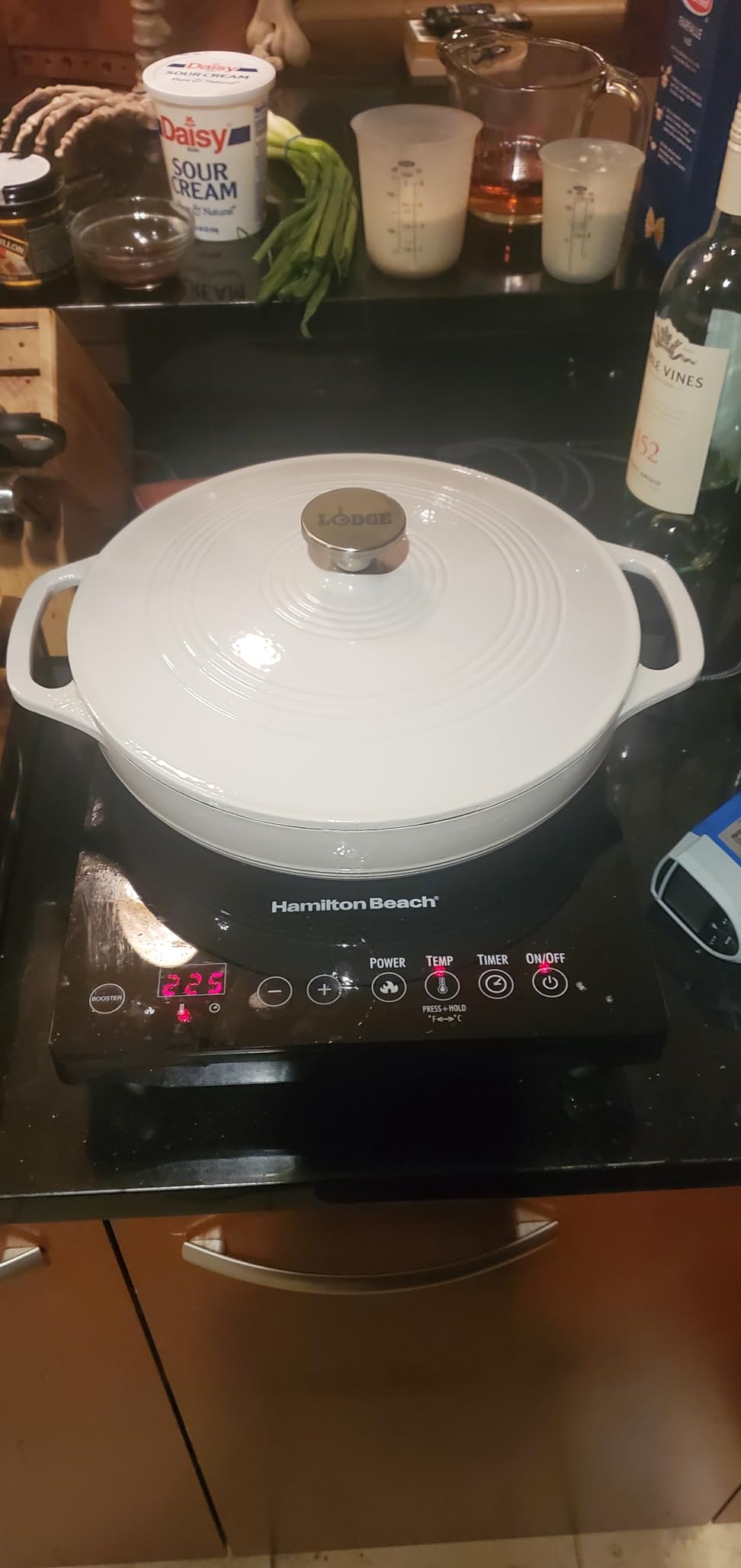 Hamilton Beach Portable Single Induction Cooktop With Fast Heating Mode | Countertop Burner Hot Plate | 1800 Watts | 10 Temperature Settings From 180°F-450°F | Up To 10
