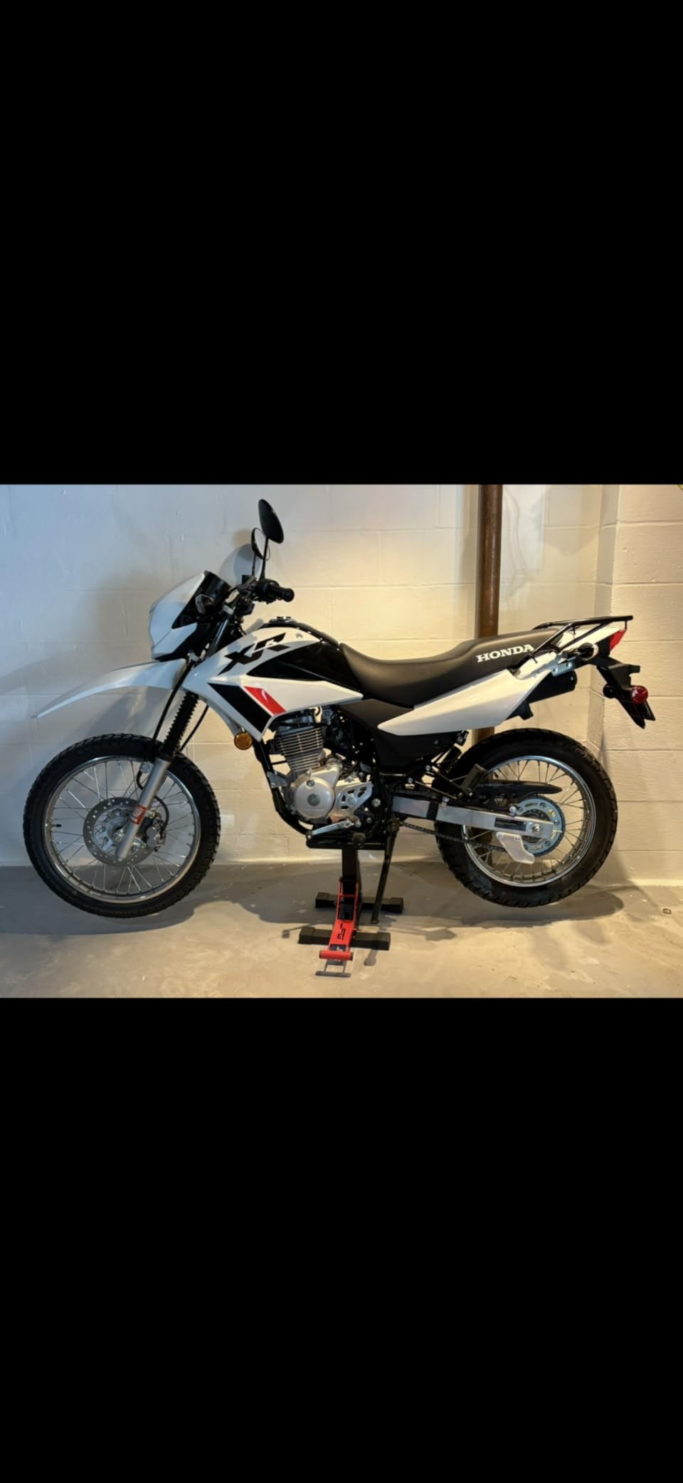 JFG RACING Adjustable Hydraulic Dirt Bike Stand Lift 1000 Lbs Capacity,Red customer photo 2