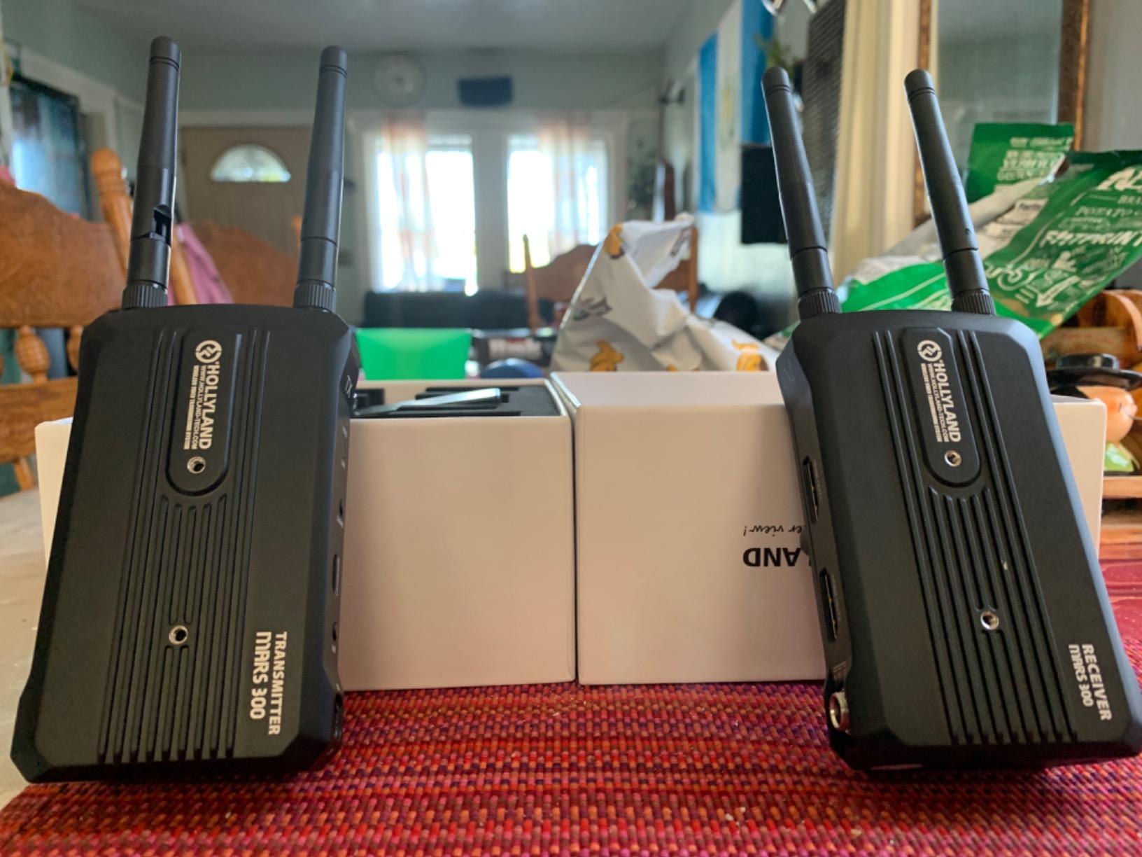 Wireless Video Transmission System, MOMAN Matrix 600S, SDI and HDMI Transmitter and Receiver for Blackmagic BMPCC Camera Atomos Ninja v with 600ft Range, Inbuilt Antennas Zero Noise, 0.08s Latency customer photo 1