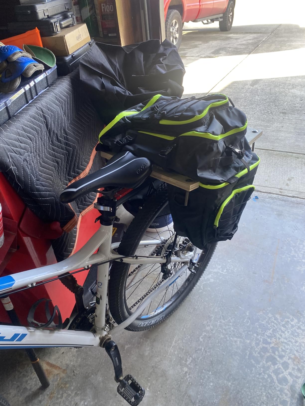 HUNTVP 3 in 1 Multifuctional Bicycle Expedition Touring Cam Pannier Bag (Fluorescent green) customer photo 1