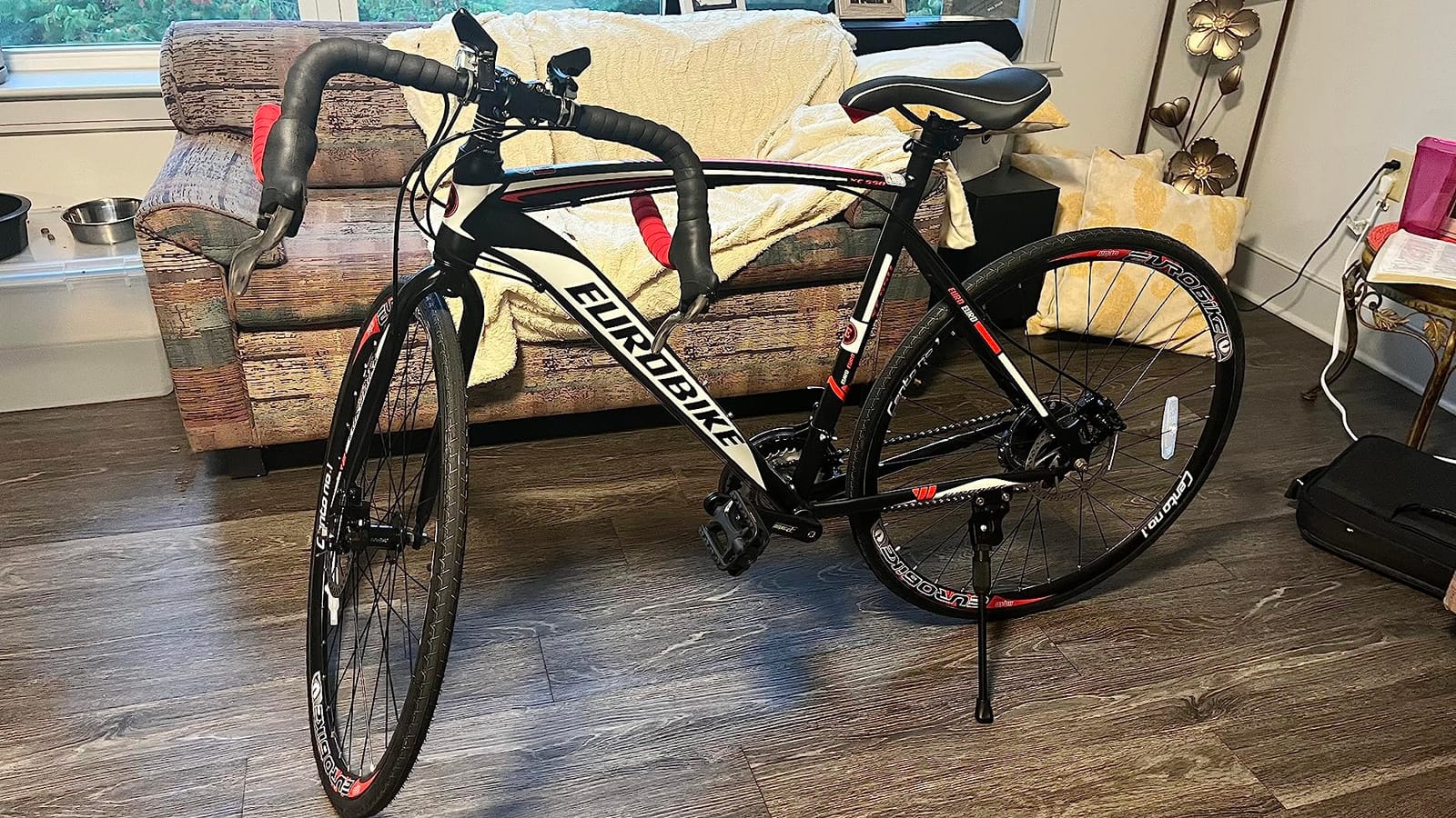 EUROBIKE Road Bike,21 Speed Bicycle with Disc Brake,700C Wheels Road Bikes for Men or Women,49cm/54cm Frame for Adult Cycling Bicycle customer photo 1