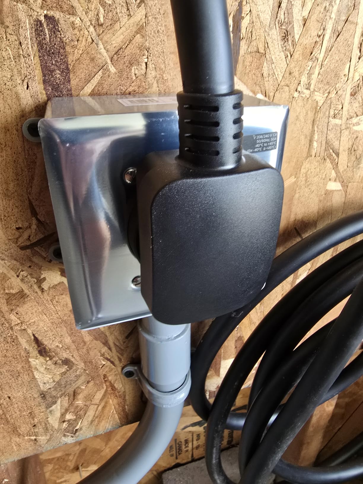 ChargePoint HomeFlex Level 2 EV Charger J1772 - NEMA 14-50 Plug customer photo 2