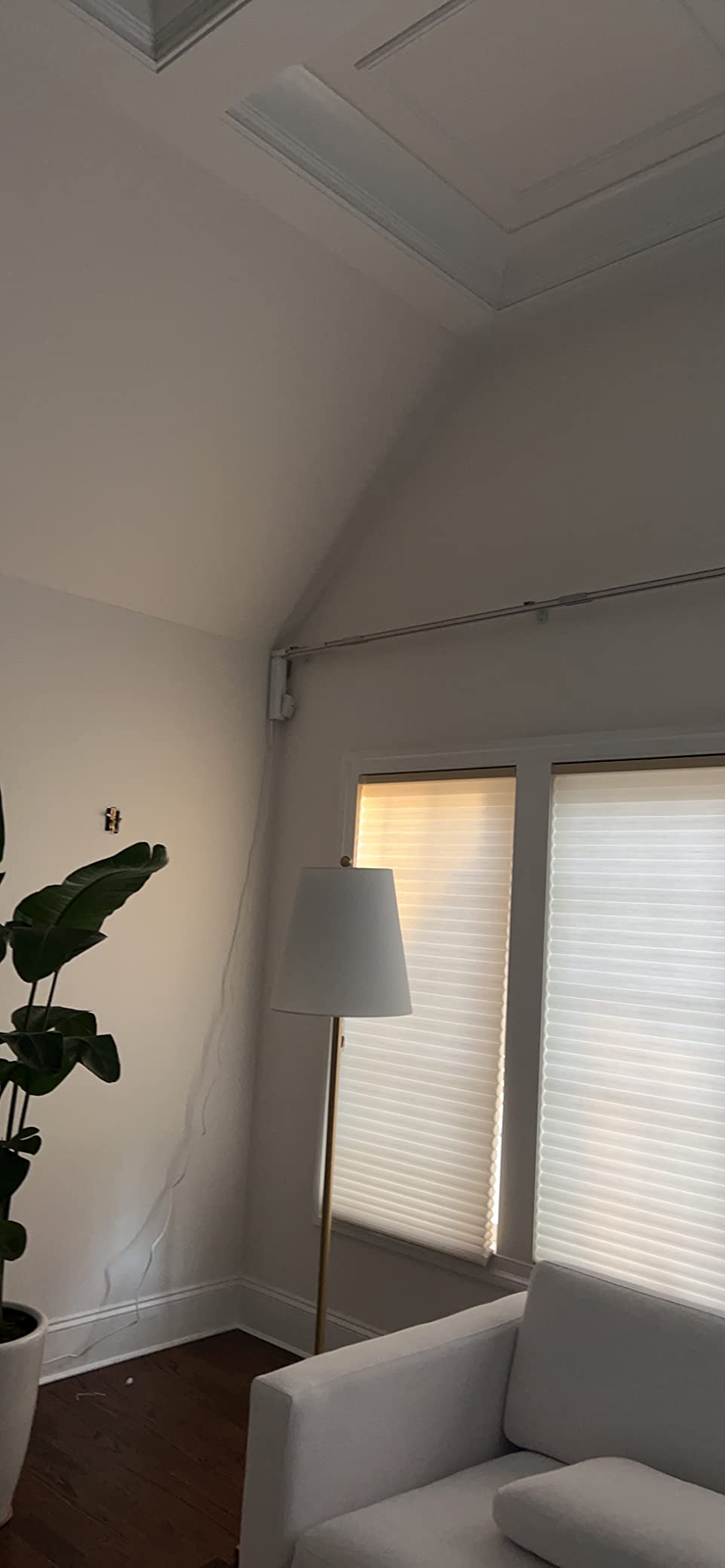 Quoya Smart Curtains System, Electric Curtain Track with Automated Rail Motor 【Motorized and Adjustable Tracks/Rod/Pole (up to 5.2 metres / 204 inches)】【WiFi Compatible with Alexa, Google, IFTTT】 customer photo 1