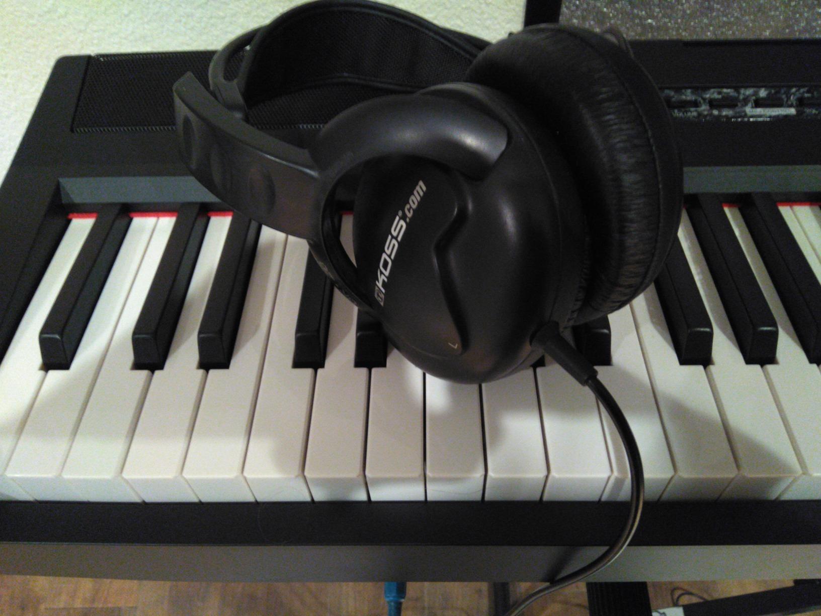 Donner DEP-20 Beginner Digital Piano 88 Key Full Size Weighted Keyboard, Portable Electric Piano with Sustain Pedal, Power Supply customer photo 2