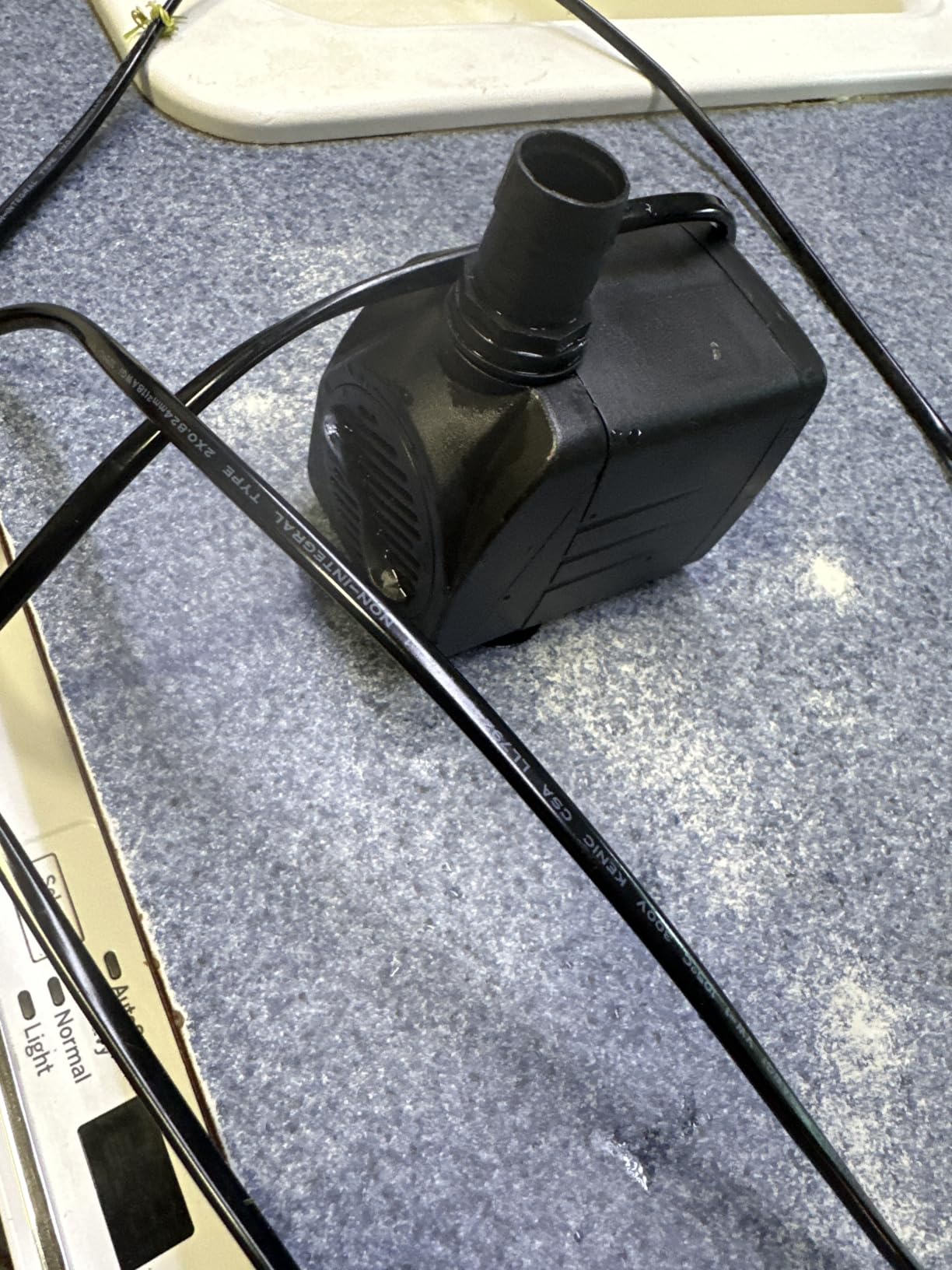 SongLong 400GPH Submersible Water Pump 6.5ft High Lift for Fountains customer photo 2