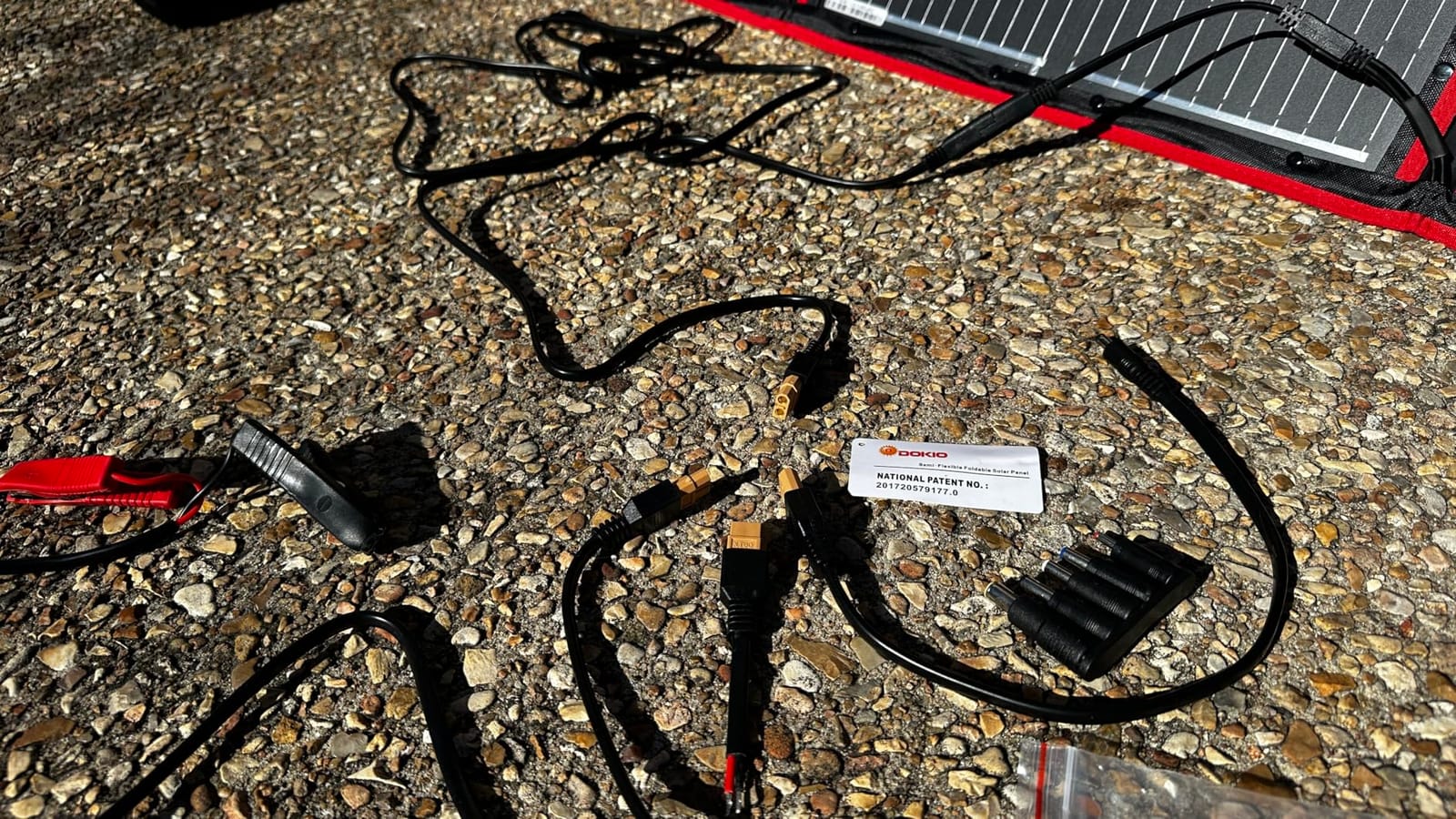 DOKIO 150W Portable Foldable Solar Panel Kit with Charge Controller customer photo 1
