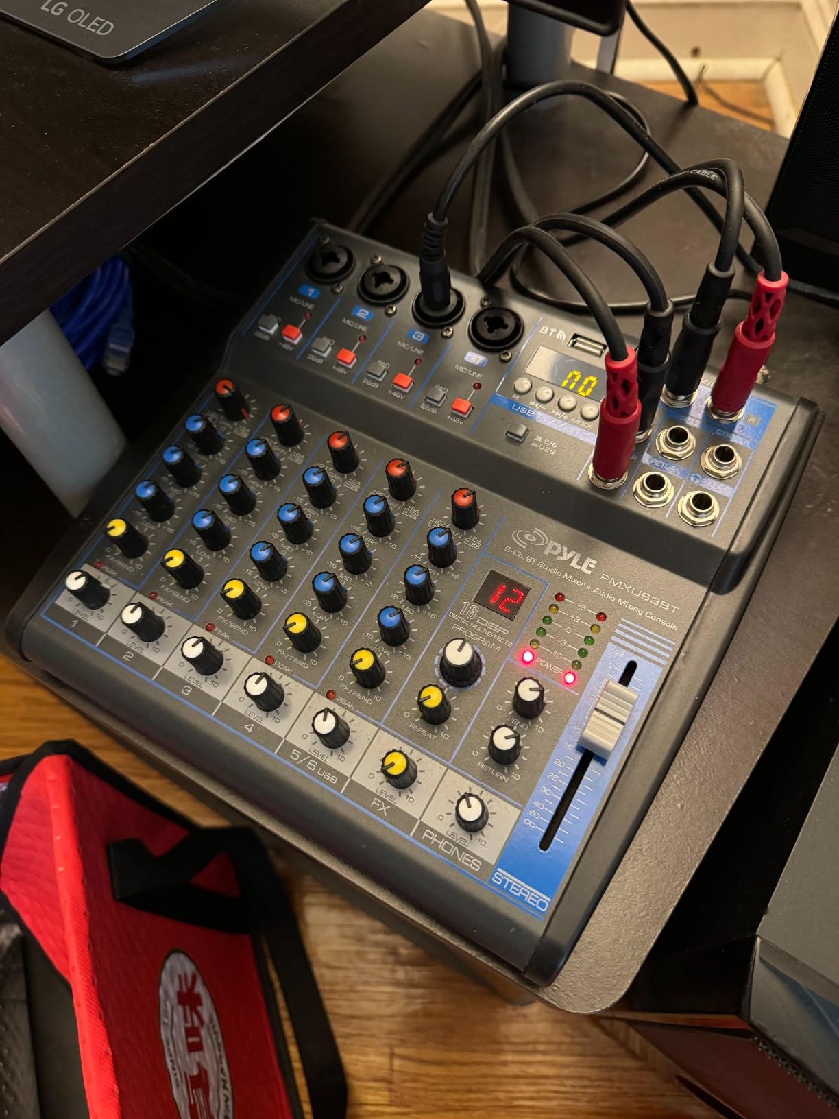 Pyle Professional Audio Mixer Sound Board Console System Interface 4 Channel Digital USB Bluetooth MP3 Computer Input 48V Phantom Power Stereo DJ Studio Streaming FX 16-Bit DSP Processor - PMXU43BT.5 customer photo 2