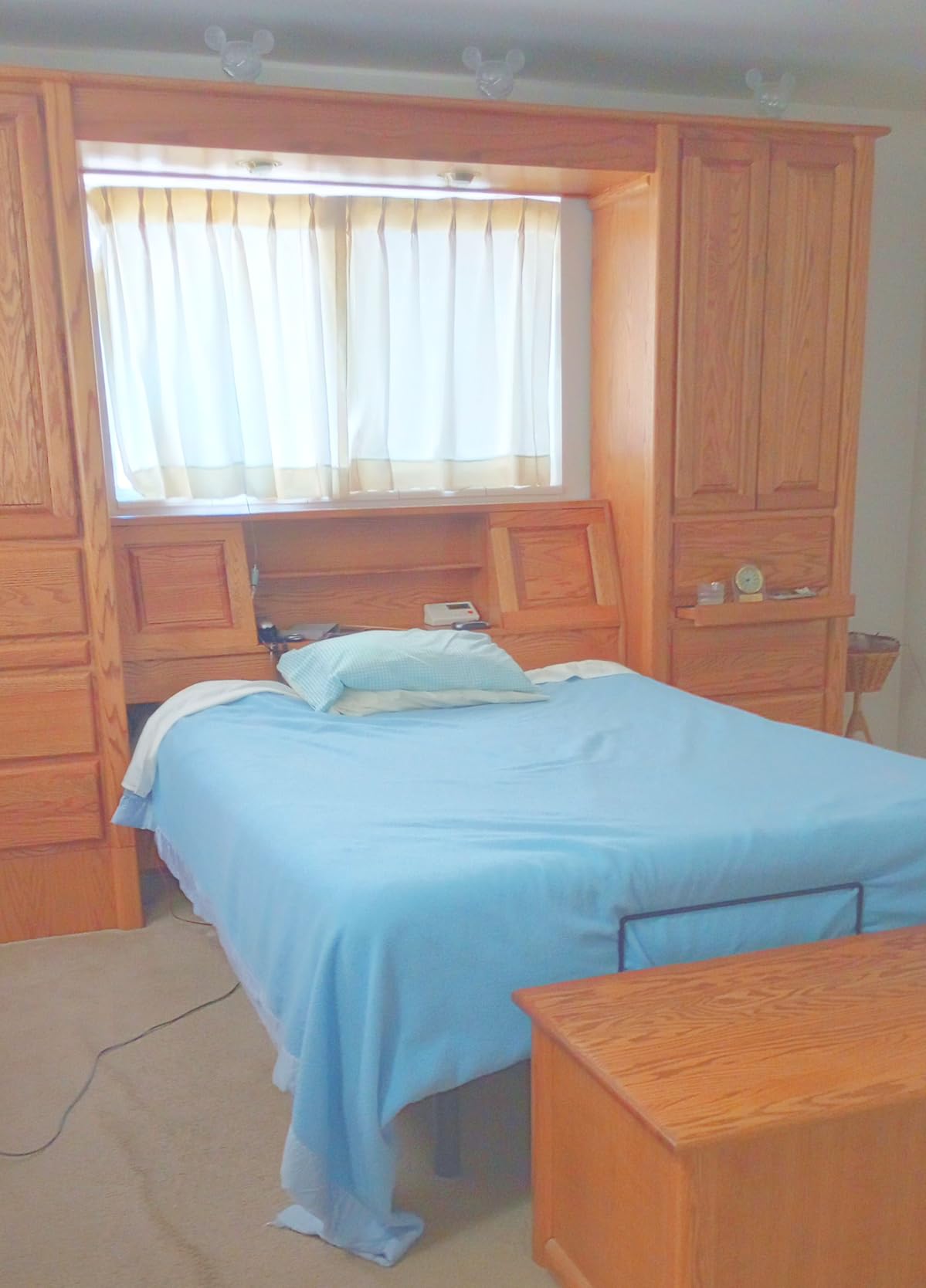 Lucid L600 Adjustable Bed Frame - Zero Gravity - Massage - App, Queen customer photo 2