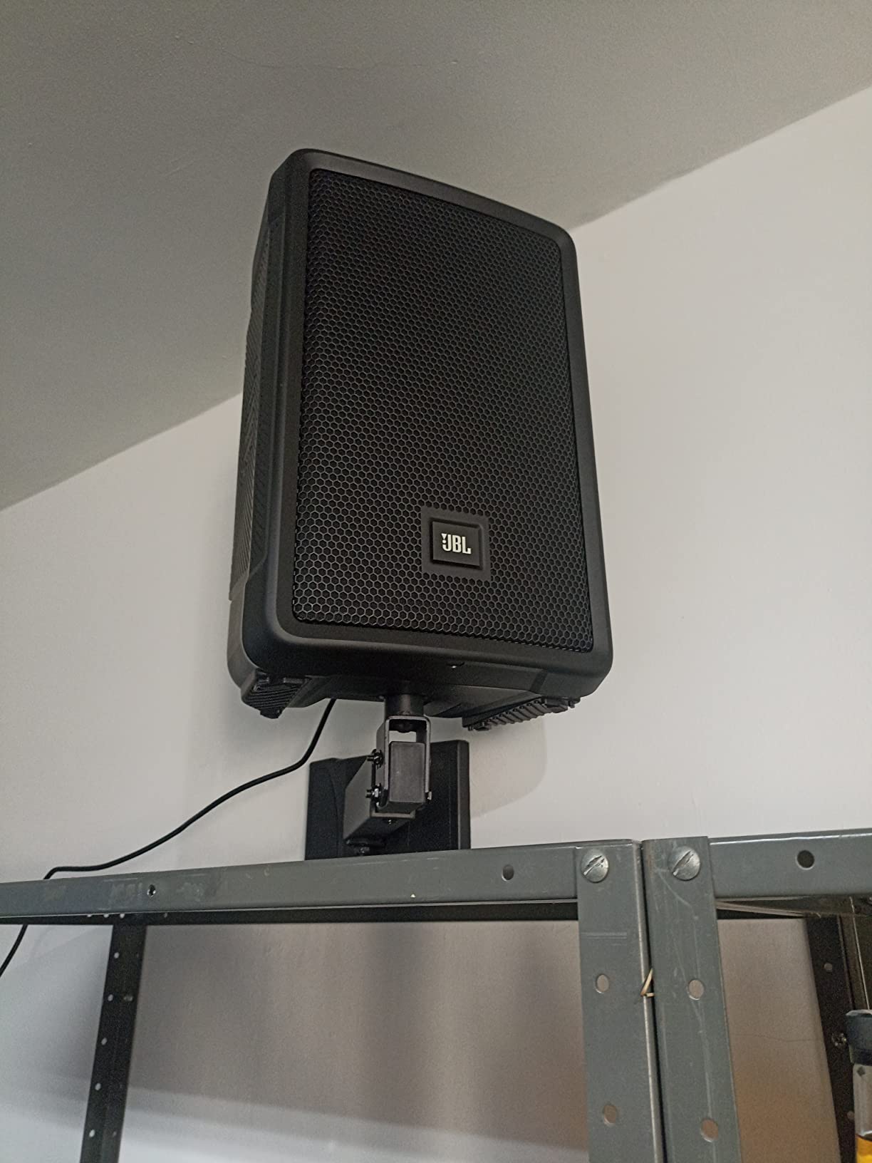 JBL Professional IRX108BT Powered PA Speaker, Portable Loudspeaker with Bluetooth, 8 Inch Woofer, 1300 Watt, Mobile DJ, Musicians, Small Venues, Ceremonies and Sports Events, Black customer photo 2
