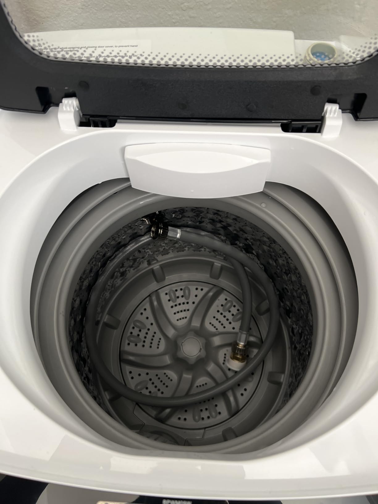 BLACK+DECKER 2.65 Cu. Ft. Portable Dryer, 8.8 lb. Capacity, BCED26, White customer photo 2