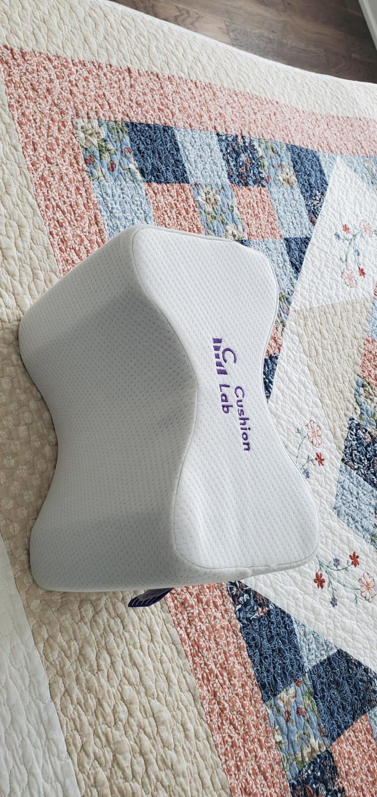 C CUSHION LAB Extra Support Orthopedic Knee Pillow for Side Sleepers - Healthy Alignment Leg Pillow for Sleeping - Hip, Pregnancy, Sciatica, & Back Pain Relief - Memory Foam Contour Wedge - Large Size customer photo 1