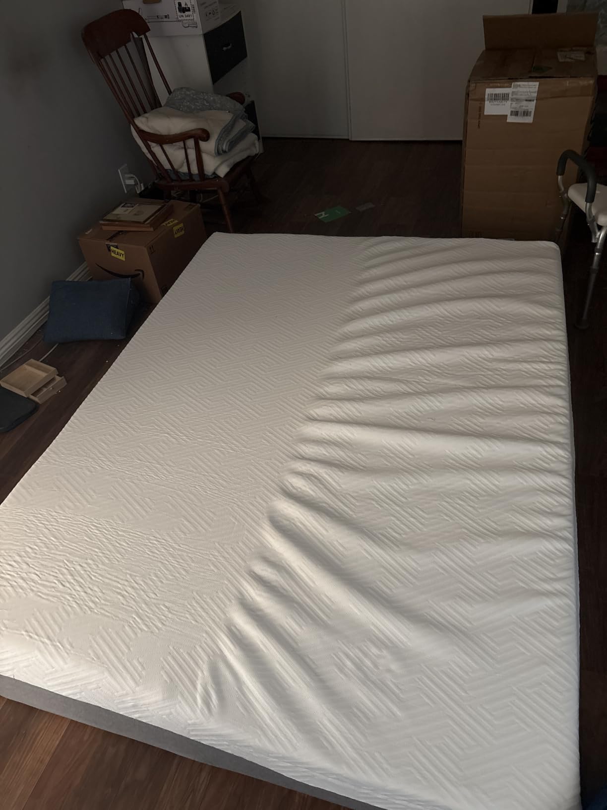 Novilla Bliss Queen Size Mattress, 12 Inch Gel Memory Foam Mattress Queen | Cool Night Sleep & Pressure Relief, Support Foam for Spine Alignment & Motion Isolation, Medium Plush Feel customer photo 1
