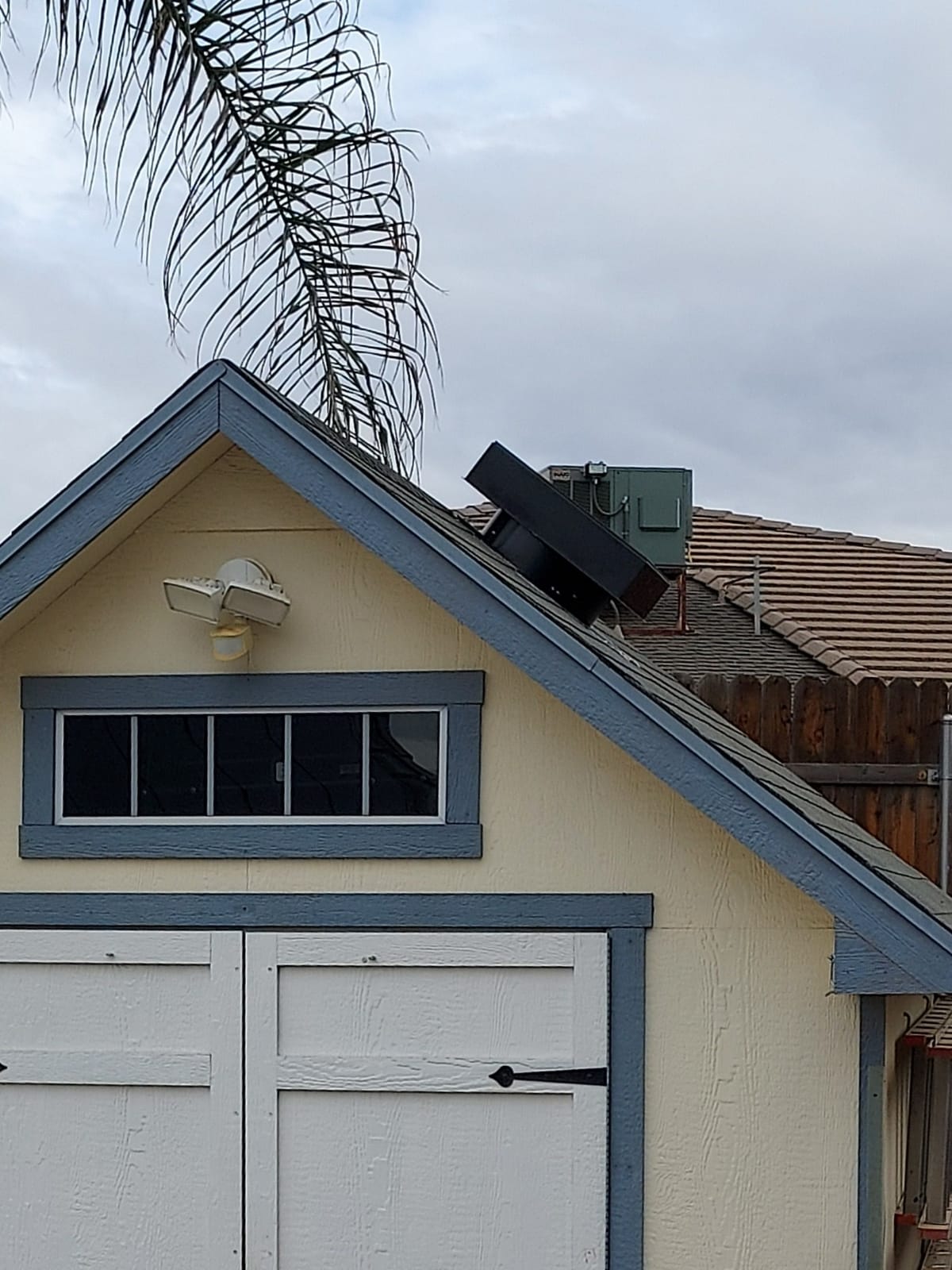Remington Solar 20 Watt Roof Mount Solar Attic Fan - Round Series customer photo 1