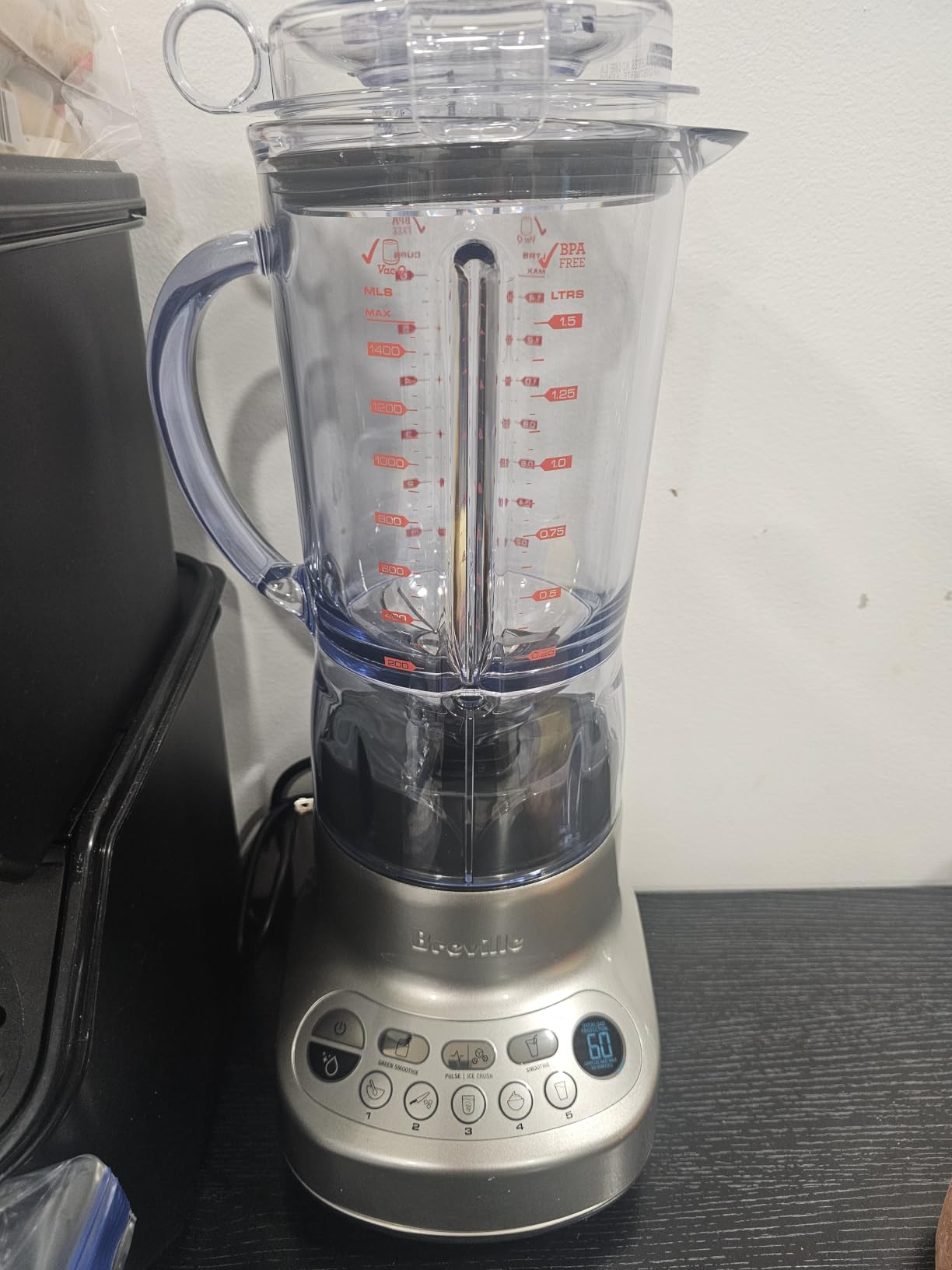 Breville BBL620BTR Fresh and Furious Blender, Black Truffle customer photo 2