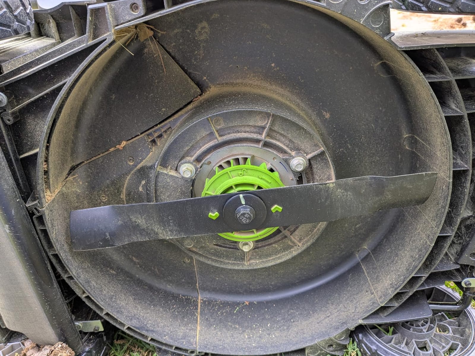 Greenworks 48V (24V x 2) 17in Push Lawn Mower, (2) 4.0 Ah Batteries Kit customer photo 2